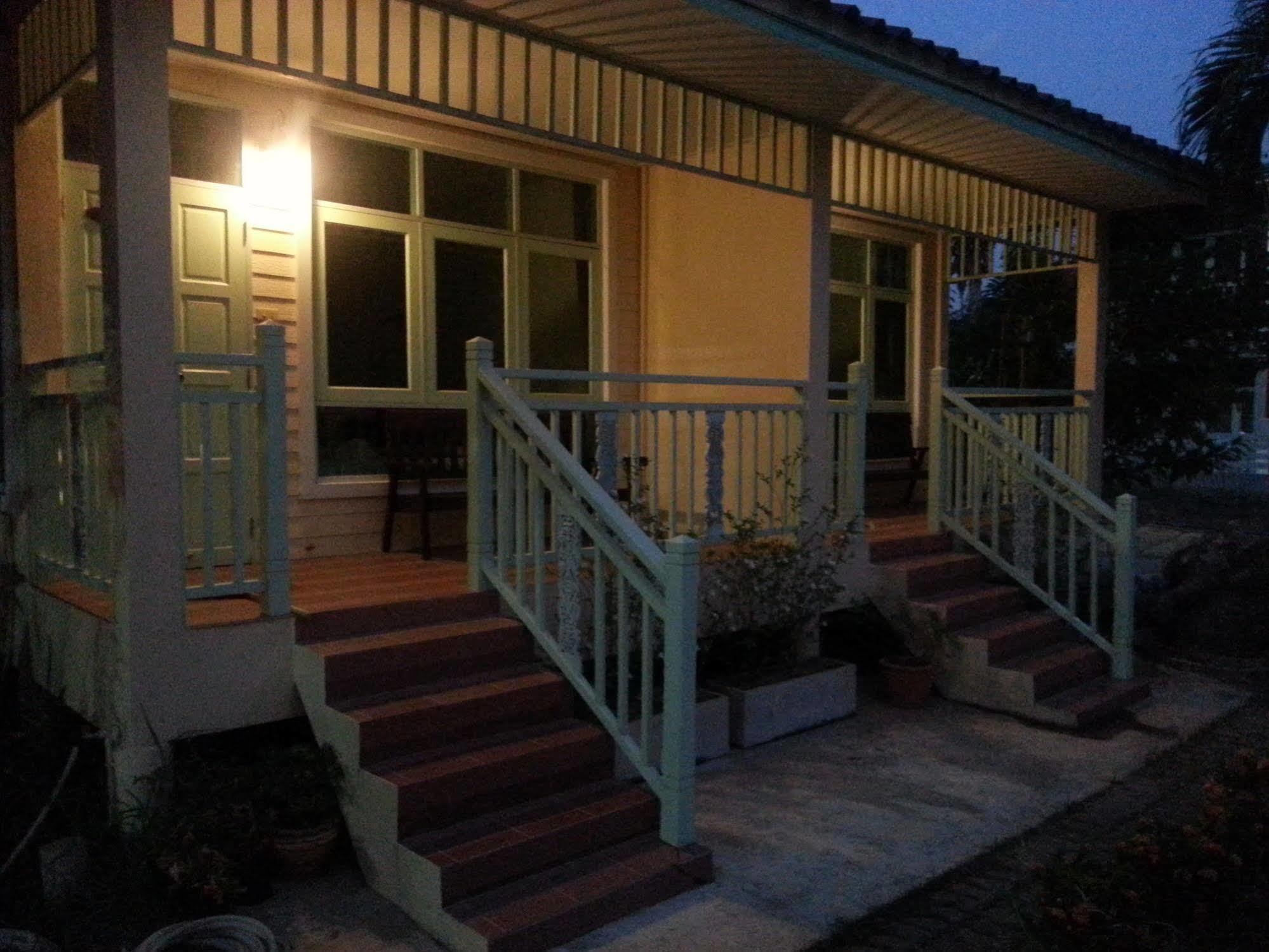 Bamboo House Kanchanaburi Exterior photo